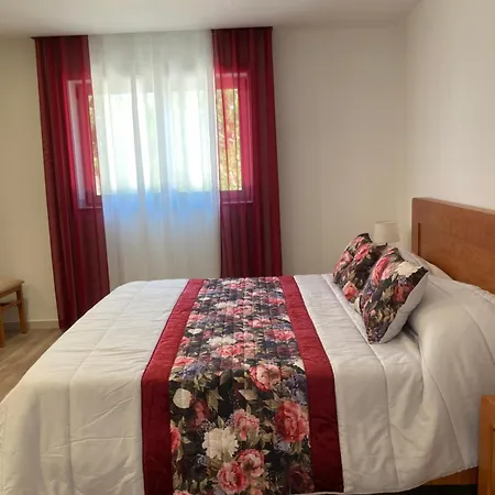 Casa Alex Сasa de vacaciones Arão